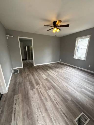 Main picture of 730 N West Ave