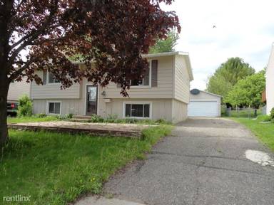 Main picture of 2539 Carla Ln NW