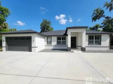 Main picture of 369 N Lake Jessup Ave