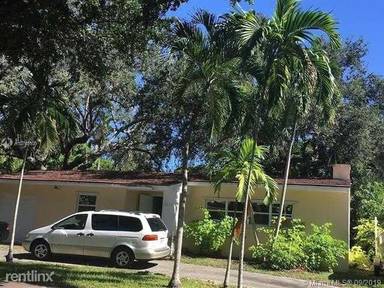 Main picture of 6611 Tarrega St