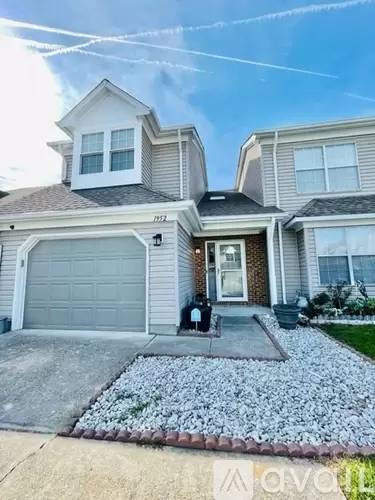 Main picture of 1941 Abbotsbury Way