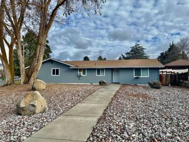 Main picture of 836 Buena Vista St