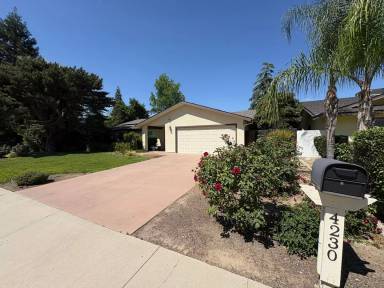 Main picture of 4230 W Grove Ct