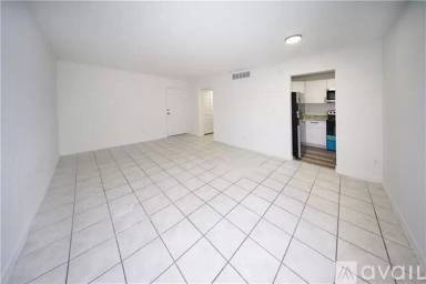 Main picture of 1000 NW 95th Ter