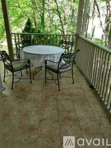 Main picture of 232 Riverview Ter