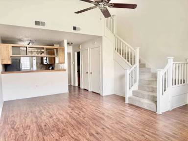 Main picture of 9621 Siegen Ln