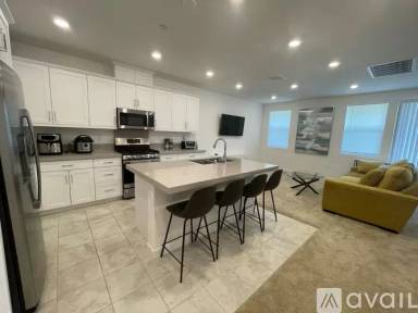 Main picture of 7941 Belluno Way