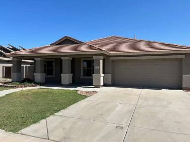 Main picture of 2371 E Geronimo St