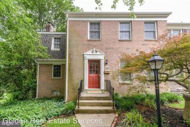 Main picture of 1810 Golf View Ct