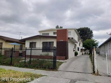 Main picture of 8633 Orchard Ave