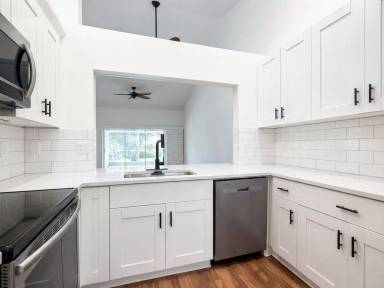 Main picture of 529 Saint Andrews Blvd