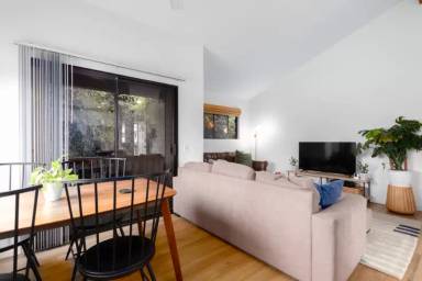 Main picture of 4341 Banning St