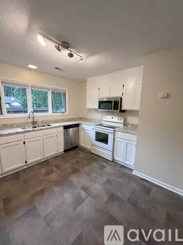 Main picture of 803 Crawford Creek Dr