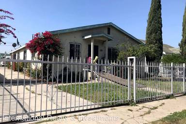 Main picture of 334 E 111th Pl
