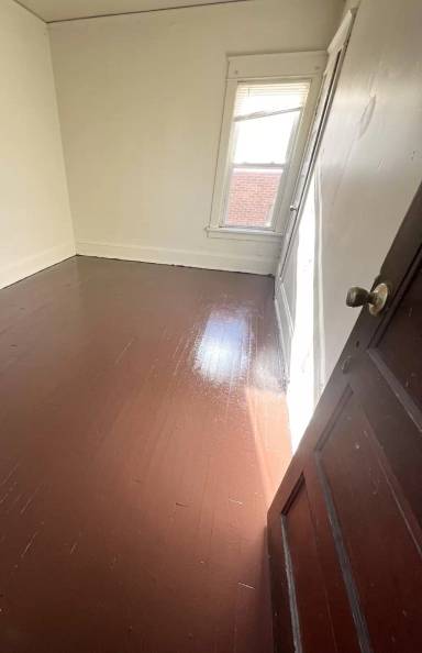 Main picture of 2664 N 25th St
