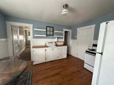 Main picture of 217 SW 3rd St