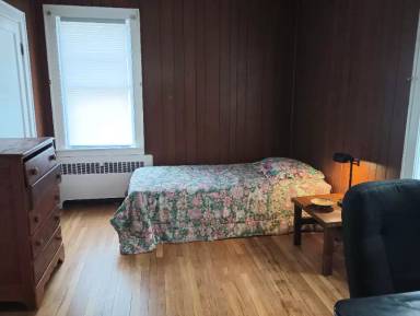 Main picture of 616 Harvard St