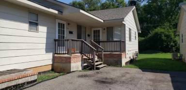 Main picture of 3109 E Shadybrook Ln