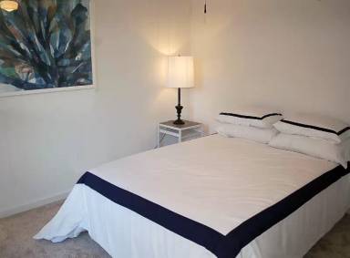 Main picture of 1 Indigo Ln