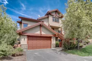 Main picture of 8437 Pointe Dr