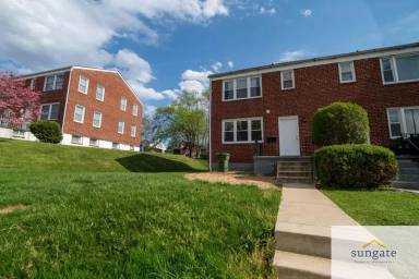 Main picture of 4615 Luerssen Ave