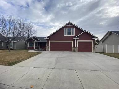 Main picture of 3864 N Cool River Way