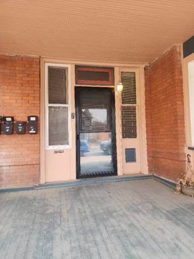 Main picture of 2112 N Grand Ave