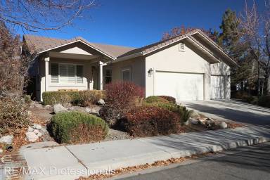 Main picture of 8701 White Fir St