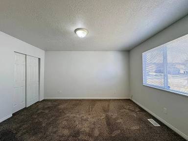 Main picture of 5705 S Stone Flower Way
