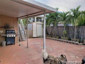 Main picture of 1440 SW 118th Ave