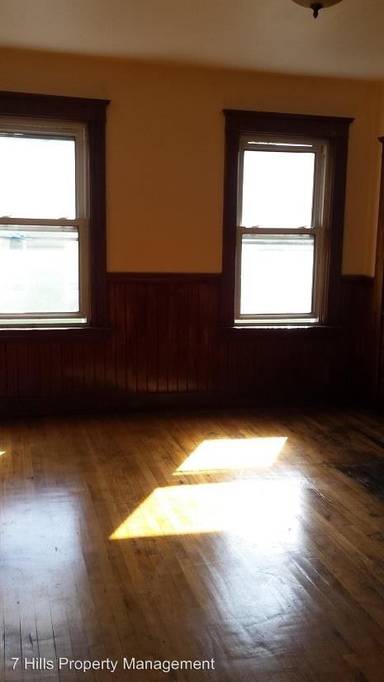 Main picture of 49 South St