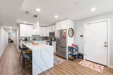 Main picture of 745 N 20th St