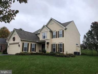 Main picture of 701 Forest Dr