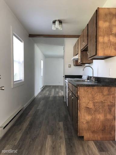 Main picture of 340 S Washington St