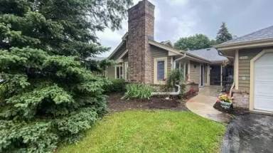 Main picture of 6966 N Lincolnshire Cir