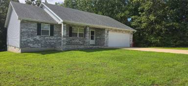 Main picture of 19596 Lyle Ln