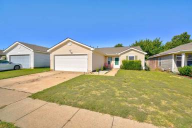 Main picture of 15509 Lilly Garden Ln