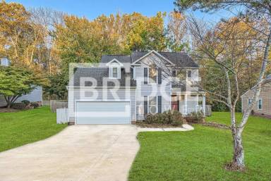 Main picture of 204 Edgewater Dr NW