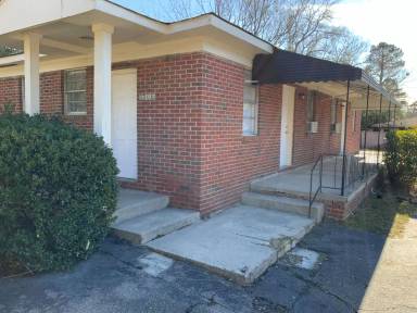 Main picture of 3706 Live Oak St