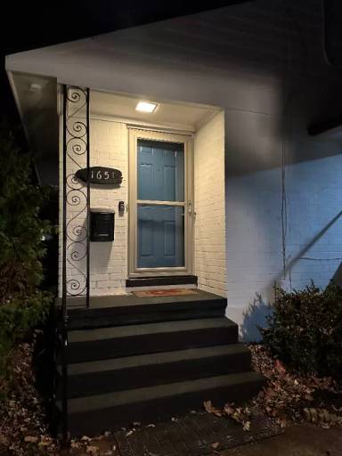 Main picture of 1651 Beaverton Dr