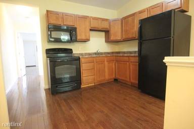Main picture of 427 S Conkling St