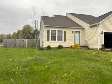 Main picture of 7240 Aplin Dr