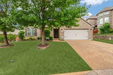 Main picture of 612 Excalibur Dr