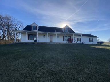 Main picture of 7201 Long Pond Rd
