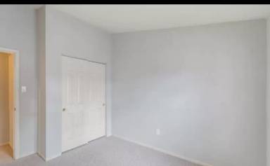 Main picture of 7 Hamlet Dr