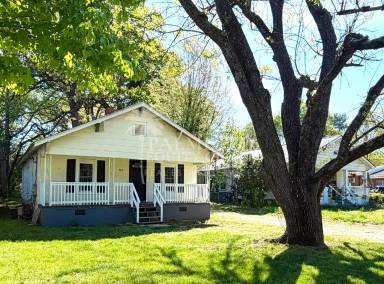 Main picture of 3414 Summit Ave