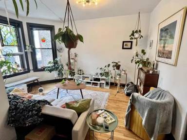 Main picture of 837 W 33rd Pl