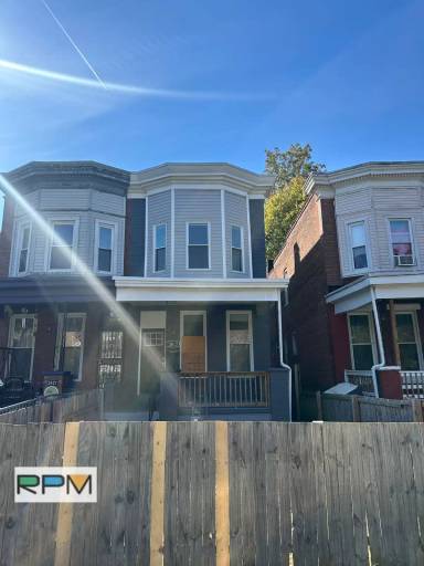 Main picture of 3823 Clifton Ave