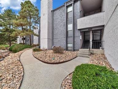 Main picture of 6420 S Dayton St
