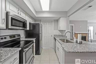 Main picture of 2300 Bamboo Dr